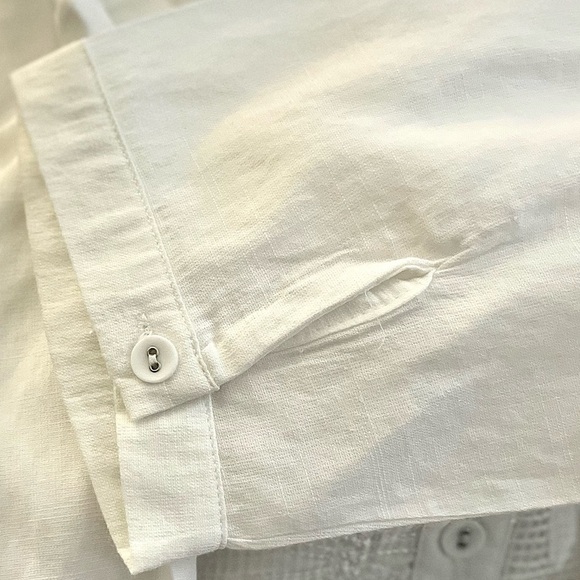 NWOT/La Madona sequin mesh  3/4 button sleeve, floral design in white 🤍🤍🤍 - Picture 7 of 10